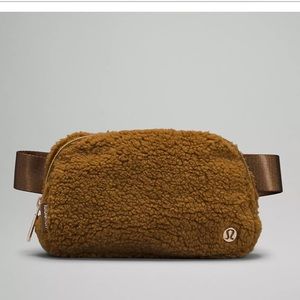 Lululemon fleece belt bag